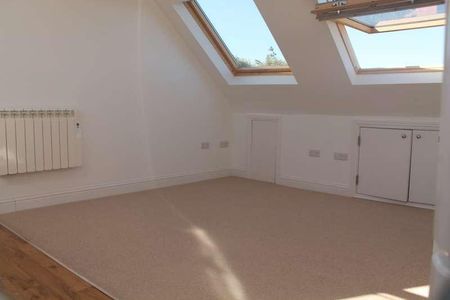 Sutton Common Road, Sutton, SM1 - Photo 4