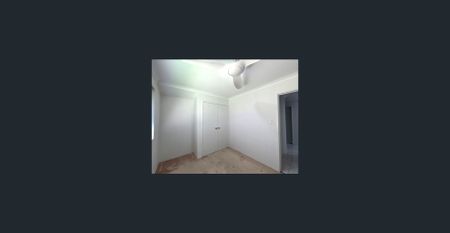 LOCATION !!! CLOSE TO SHOPS AND SCHOOL - Photo 5