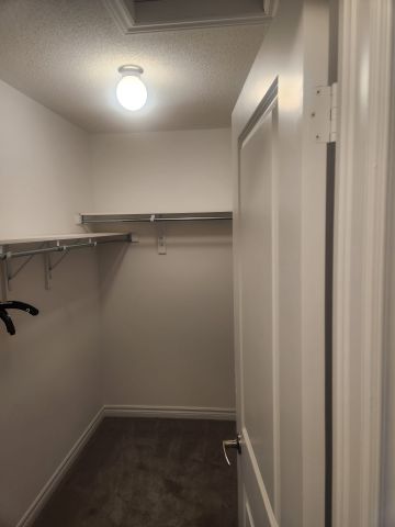 For Lease - 418 VanDusen Avenue, Southgate, Ontario - Photo 2