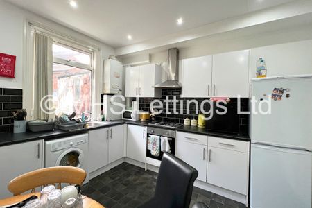 15 Beamsley Grove, Leeds, LS6 1LA - Photo 4