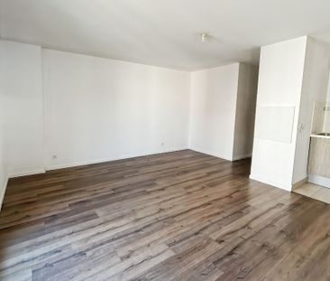 Location appartement 1 pièce, 32.50m², Mennecy - Photo 1