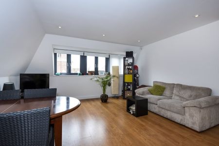 2 bedroom flat to rent - Photo 3