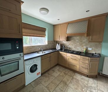 3 bedroom semi-detached house to rent - Photo 1