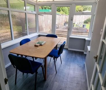 5 bedroom semi-detached house to rent - Photo 3