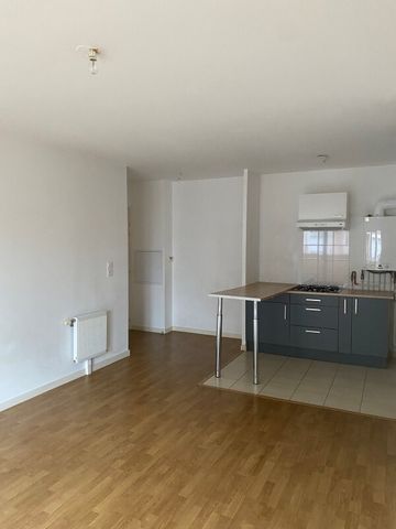 Location Appartement 2 pièces 42m² ORLEANS 45000 - Photo 3