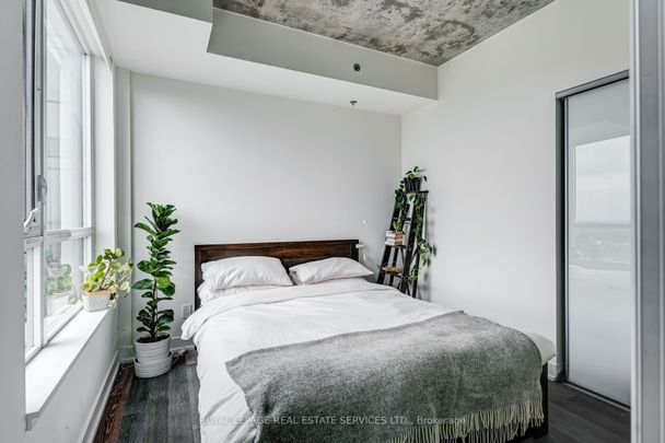 Carnaby Lofts 20 , #1908 - Photo 1