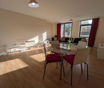 2 bedroom apartment to rent - Photo 6