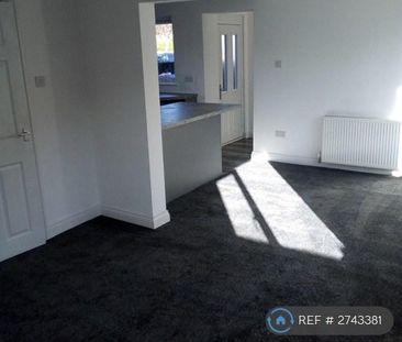 2 bedroom semi-detached house to rent - Photo 6