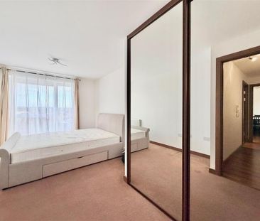 2 bedroom property to rent - Photo 4