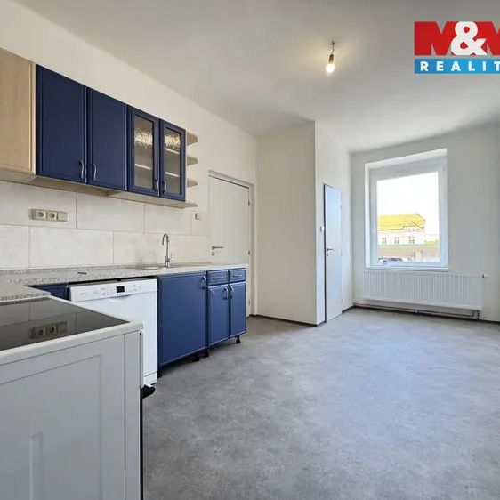 Pronájem, byt 3+1, Pečky, ul. Petra Bezruče - Photo 1