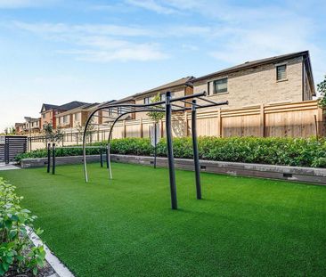 For Lease - 3008 William Cutmore Boulevard Unit# 711, Oakville, Ont... - Photo 5