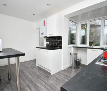 Room , Cartmel Road - Photo 4