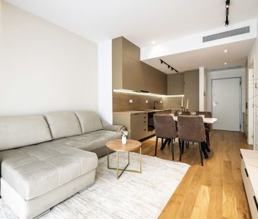 Upsite 2 camere / parcare inclusa/ acces piscina - Photo 6