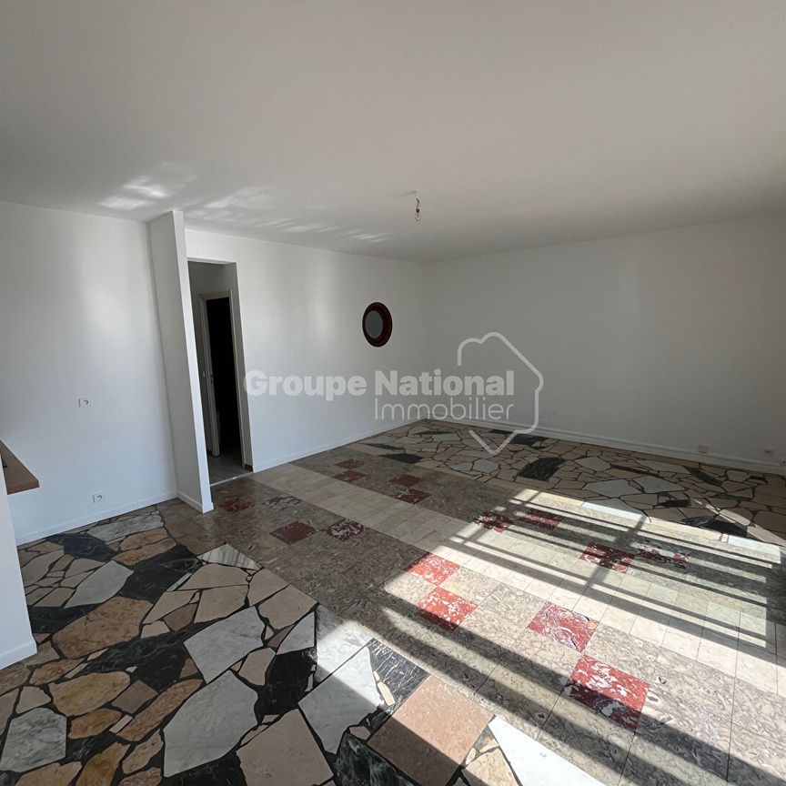 Location Appartement 2 pièces 56m² - Photo 1