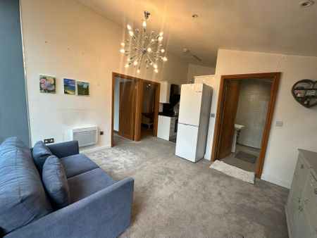 Monton Road, Salford - Photo 3