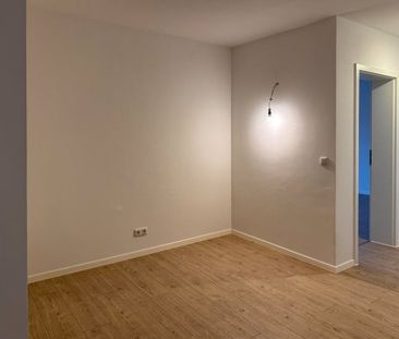 Vollständig saniert! 2-Zi Wohnung im Zentrum Kolbermoors! - Photo 2