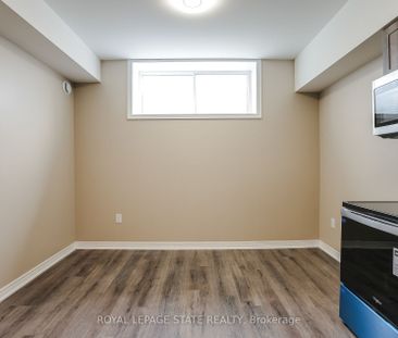 Detached Home For Lease | X7318984 - Photo 3