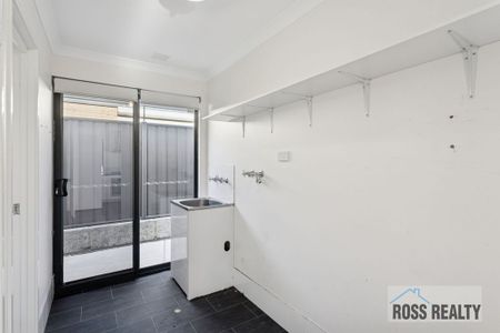 3-Bedroom Home in Banksia Grove! - Photo 4