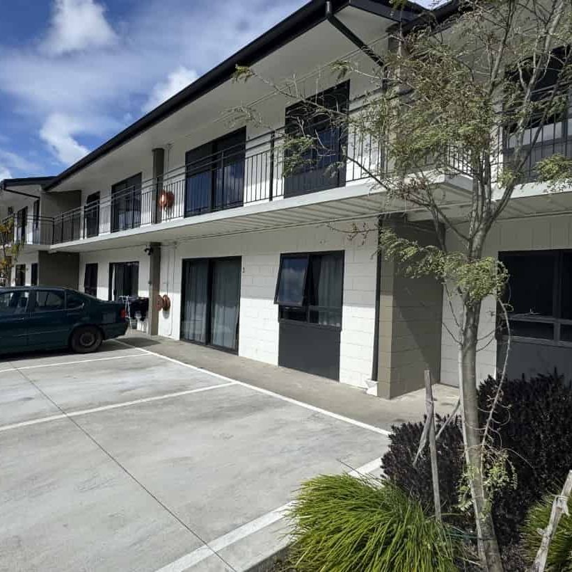 Central city living - Photo 2