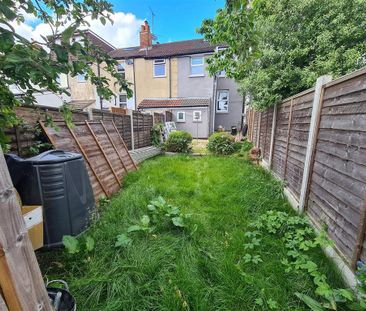 2 bedroom terraced house to rent - Photo 6