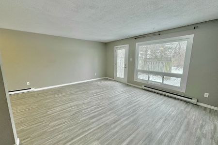 For Lease - 1775 Culver Drive Unit# 214, London East, Ontario - Photo 4