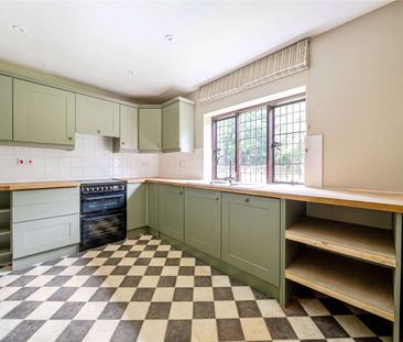Charming period cottage set on the Wiltshire edge of the New Forest. - Photo 6