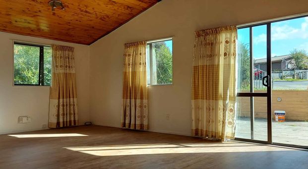 Rauni - 3 Bedroom Plus Office - Photo 1