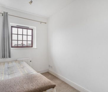 3 bedroom apartment to rent - Photo 5