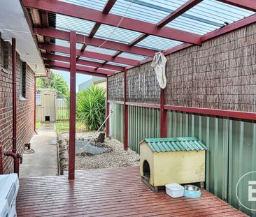 130 Learmonth Road, Wendouree, Vic 3355 - Photo 1