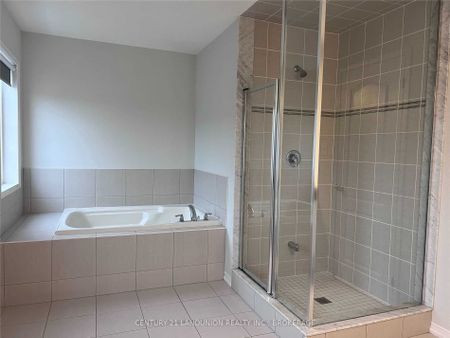 For Lease - 2737 Deputy Minister Path, Oshawa, Ontario - Photo 2