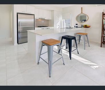 33 Nautica Circuit, Mount Coolum, Qld 4573 - Photo 4