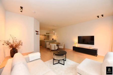 Modern gemeubeld 2-slaapkamerappartement in de Leopoldlaan. - Photo 3