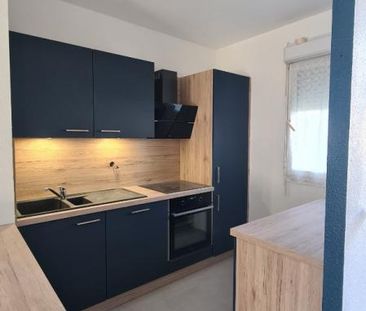 Location Appartement 4 pièces Meublé 81m² AMBARES ET LAGRAVE 33440 - Photo 5