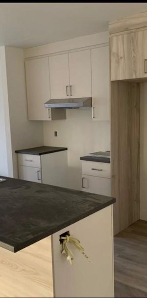 5 1/2 au rez de chaussé - Photo 1