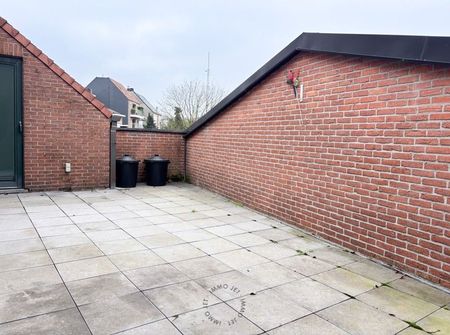 Lichtrijk appartement in centrum Beveren met 2 slaapkamers en 2 terrassen - Foto 5