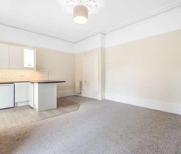 Onslow Road, Richmond, TW10 - Photo 5