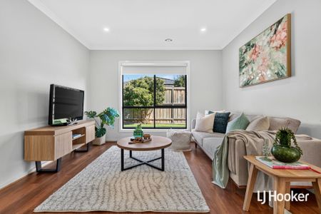 7 Kilcunda Drive, Truganina VIC, Belconnen - Photo 2