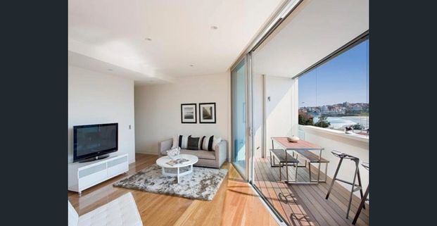 Luxury Coastal Lifestyle Moments from the Beach - Photo 1