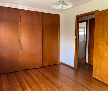 THREE BEDROOM HOME WITH LARGE YARD AND GARAGE - Photo 6