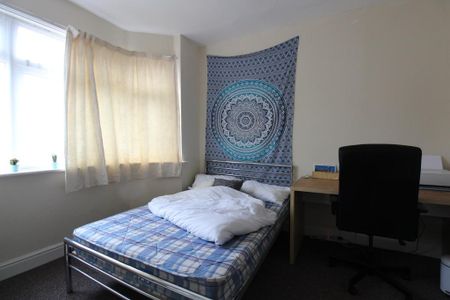 5 bedroom terraced house to rent - Photo 5