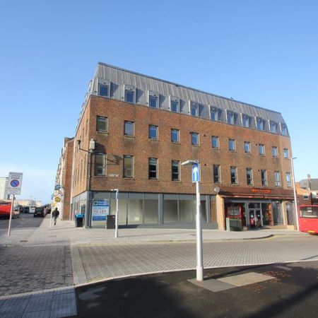 Broadway, WokingProperty for lettings - Seymours - Photo 4