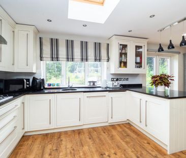 5 bedroom detached house to rent - Photo 6