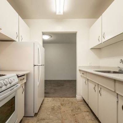 Seaport Apartments - 2 Bedroom - Available March 15th - Photo 4