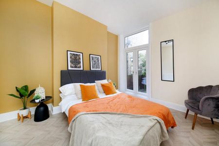 2 bedroom flat to rent - Photo 4