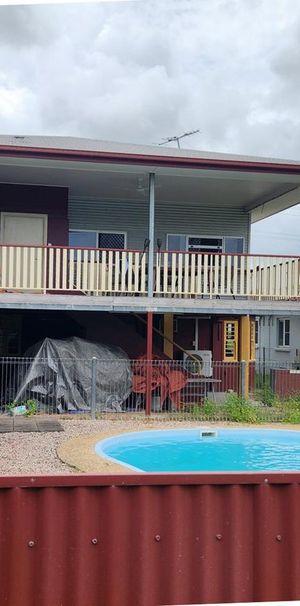 Large House with Inground pool - Mourilyan - Photo 1