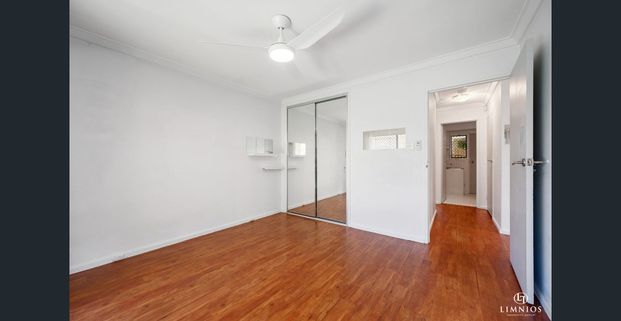Renovated Rear Villa in Prime Inglewood Location – Secure, Stylish & Low Maintenance - Photo 1