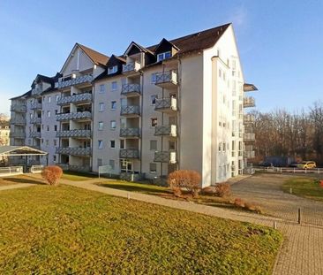 APARTMENT MIT KÜCHE, BALKON, AUFZUG UND TIEFGARAGENSTELLPLATZ... - Photo 1