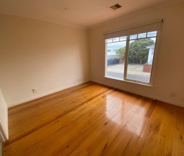 INNER CITY NORTHCOTE LIVING AT ITS FINEST - Photo 1