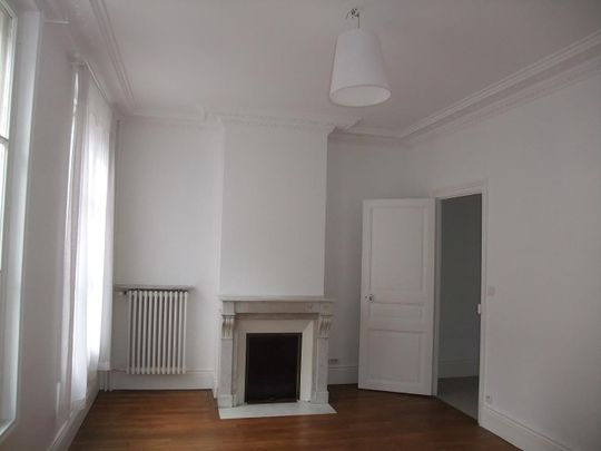 APPARTEMENT REIMS, hyper centre, rue Chabaud - Photo 1