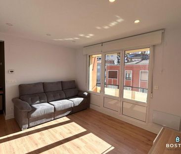 Alquiler de piso en Calle Zumaia Kalea - Photo 4